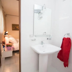 Отель Artistic Tirana 3* Стандартный номер с различными типами кроватей фото 9