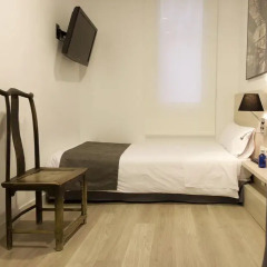 Отель THE 8 Boutique B&B 3* Стандартный номер с двуспальной кроватью фото 3