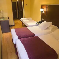 Отель Hostal Astoria Стандартный номер с различными типами кроватей фото 7
