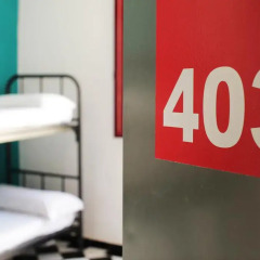 Hostel New York Кровать в общем номере с двухъярусной кроватью фото 6