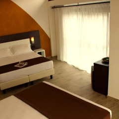 Hotel Luxor Florence 3* Улучшенный номер с различными типами кроватей фото 7