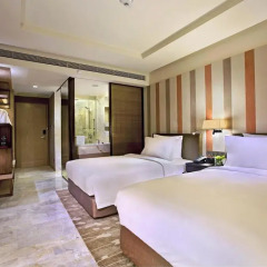 Отель Doubletree By Hilton Sukhumvit 5* Номер Делюкс фото 6