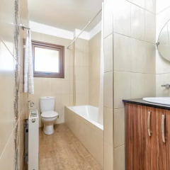 Отель Fig Tree Bay Villa 6 Кипр, Протарас - отзывы, цены и фото номеров - забронировать отель Fig Tree Bay Villa 6 онлайн ванная фото 2