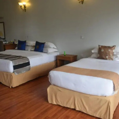 WEStay at the Grand Nyaung Shwe Hotel 3* Улучшенный номер с различными типами кроватей фото 5