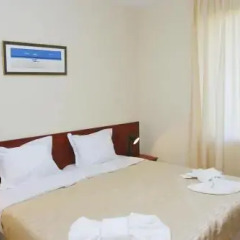 Hotel Yalta 3* Стандартный семейный номер с двуспальной кроватью фото 11