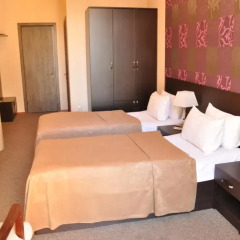 Hotel City 4* Улучшенный номер с разными типами кроватей фото 4