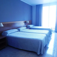Hotel Ingles Стандартный номер с различными типами кроватей фото 2