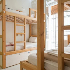The Nomad Hostel Стандартный номер с двуспальной кроватью (общая ванная комната) фото 4