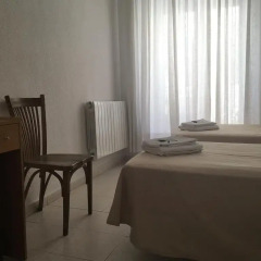 Отель Hostal Residencia Lido Стандартный номер с различными типами кроватей фото 17