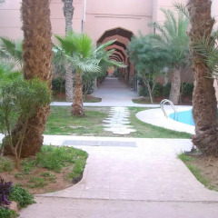Отель Riad Les Portes De La Medina