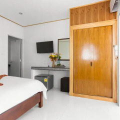 Отель Lanta Coral Beach Resort Ланта сейф в номере