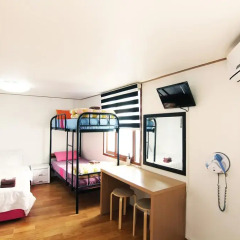 Отель Banana Backpackers 2* Стандартный семейный номер с различными типами кроватей фото 4