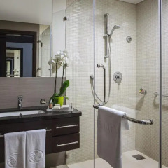 Отель Oryx Rotana 5* Стандартный номер с различными типами кроватей фото 9