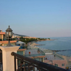 Отель VIP CLUB Dolphin Coast Болгария, Солнечный берег - отзывы, цены и фото номеров - забронировать отель VIP CLUB Dolphin Coast онлайн пляж