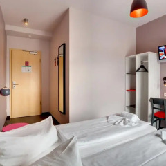 MEININGER Hotel Berlin Alexanderplatz 2* Стандартный номер с 2 отдельными кроватями фото 3