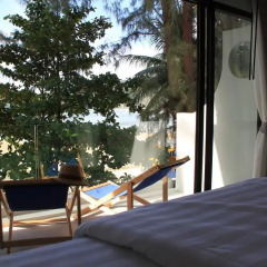 Отель Thai Kamala Beach Front Улучшенный номер двуспальная кровать фото 4