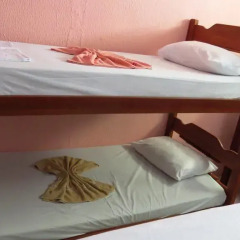 Отель Pousada Piramidy 3* Кровать в мужском общем номере с двухъярусной кроватью фото 3