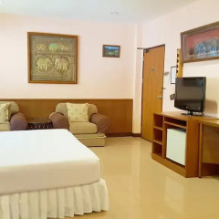 Отель Birds & Bees Resort 3* Улучшенный номер с различными типами кроватей фото 4