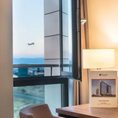 Отель Best Western Premier Sofia Airport Hotel Болгария, София - 1 отзыв об отеле, цены и фото номеров - забронировать отель Best Western Premier Sofia Airport Hotel онлайн комната для гостей фото 6