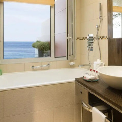Le Grand Hotel Cannes Канны ванная
