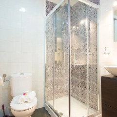 Отель Apartamentos Alejandro Барселона ванная