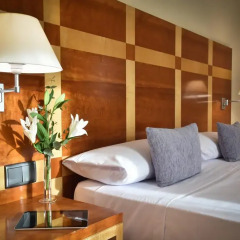Отель Senator Parque Central 4* Представительский номер