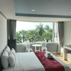 Отель The Beach Front Resort Pattaya 3* Стандартный номер с различными типами кроватей фото 2