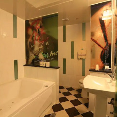 Haeundae Grimm Hotel 2* Номер Делюкс с различными типами кроватей фото 30
