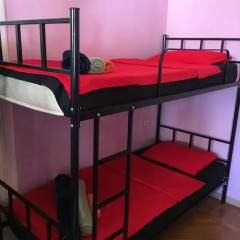 Squirrel Hostel Tbilisi Кровать в общем номере с двухъярусной кроватью фото 9
