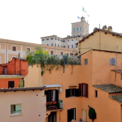 Апартаменты Trevi Fountain Apartments