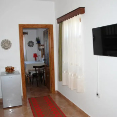 Отель Guesthouse Kris Стандартный номер с различными типами кроватей фото 4