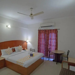 Отель FabHotel Metro Manor Central Station 3* Номер Делюкс с различными типами кроватей фото 5