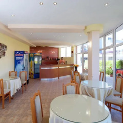 Отель Sunny Flower Hotel Болгария, Солнечный берег - отзывы, цены и фото номеров - забронировать отель Sunny Flower Hotel онлайн питание