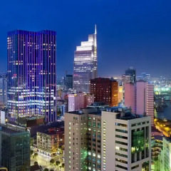 Отель The Reverie Saigon Residential Suites 5* Люкс с различными типами кроватей фото 38