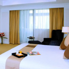 Отель Centre Point Silom 4* Люкс фото 4