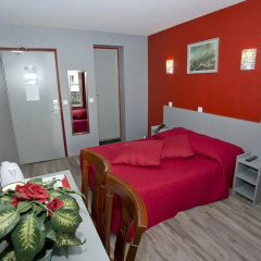Отель Hipotel Paris Voltaire Bastille 3* Стандартный номер с двуспальной кроватью фото 7