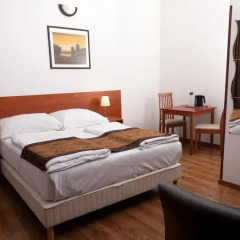 King's Hotel 3* Стандартный номер с двуспальной кроватью