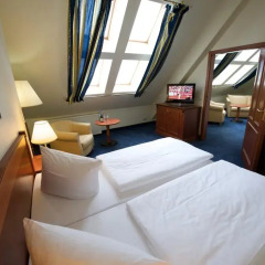 Отель Wyndham Garden Berlin Mitte 4* Люкс с различными типами кроватей фото 4
