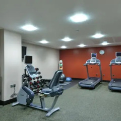 Отель DoubleTree by Hilton London – West End фитнесс-зал фото 3