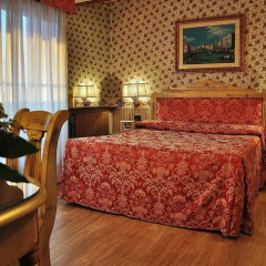 Hotel Venezia комната для гостей