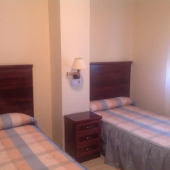 Отель Hostal San Froilan комната для гостей