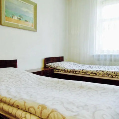 Отель Home Stay in Karakol Кыргызстан, Каракол - отзывы, цены и фото номеров - забронировать отель Home Stay in Karakol онлайн комната для гостей