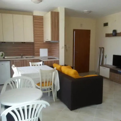 Апартаменты Pirop City Apartments Солнечный берег комната для гостей