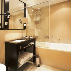 Victoria Hotel 4* Стандартный номер с различными типами кроватей фото 5