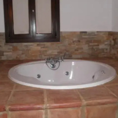 Hotel Rural los Tadeos ванная
