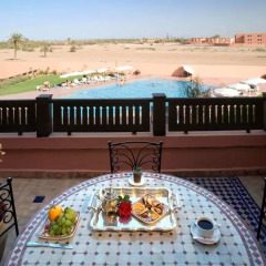ibis Marrakech Palmeraie Hotel с домашними животными