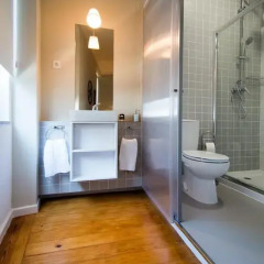 Gallery Hostel Люкс разные типы кроватей фото 4