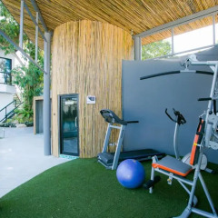 Отель Tharawalai Resort фитнесс-зал