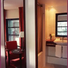 Отель Hôtel Concorde Montparnasse 4* Номер Делюкс с различными типами кроватей фото 6