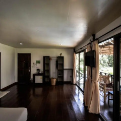 Отель Long Beach Chalet 3* Улучшенные апартаменты с различными типами кроватей фото 5